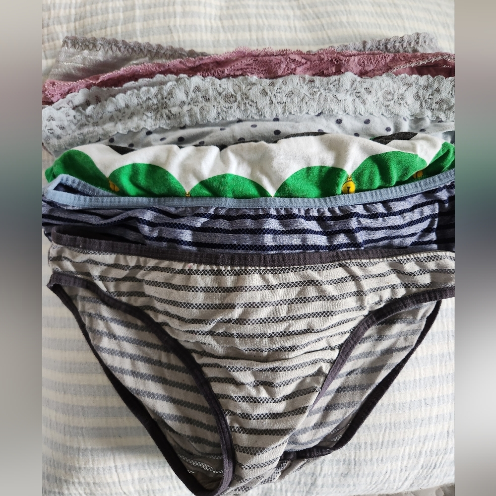 6 pairs of panties